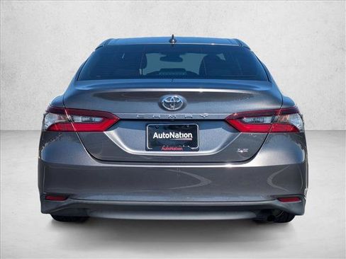 Used 2021 Toyota Camry LE w/ Carpet Mat Package (TMS) FWD image 7