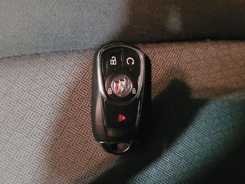 Used 2023 Buick Encore GX Select w/ Safety Package II AWD/4WD image 32