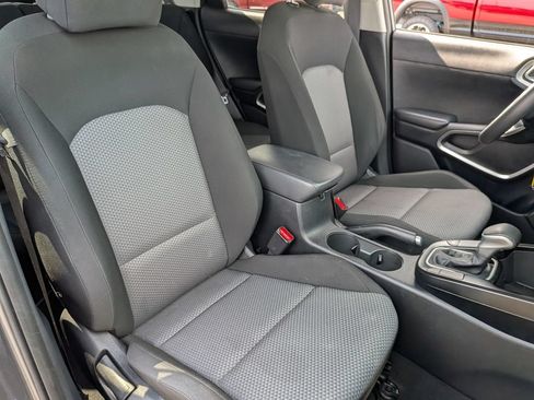 Used 2022 Kia Soul LX FWD image 33