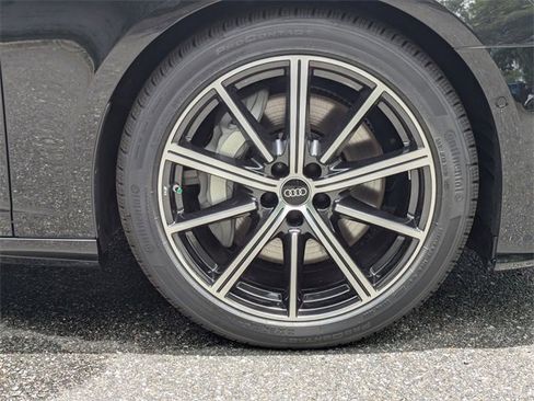 Used 2025 Audi A6 Premium Plus image 9