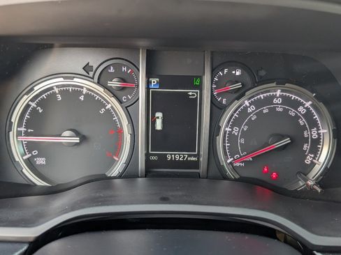 Used 2022 Toyota 4Runner TRD Sport w/ Technology Package AWD/4WD image 19