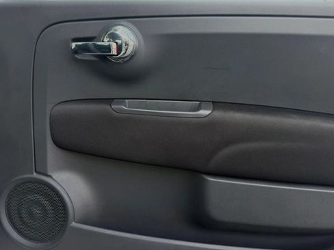 Used 2019 FIAT 500 Pop FWD image 42