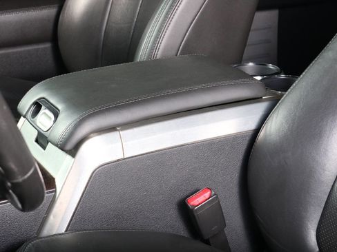 Used 2013 Ford F150 Platinum AWD/4WD image 40