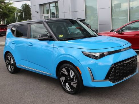 Used 2023 Kia Soul GT-Line FWD image 1