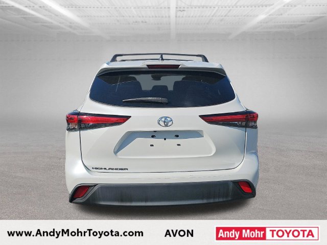 Certified 2022 Toyota Highlander L FWD image 6