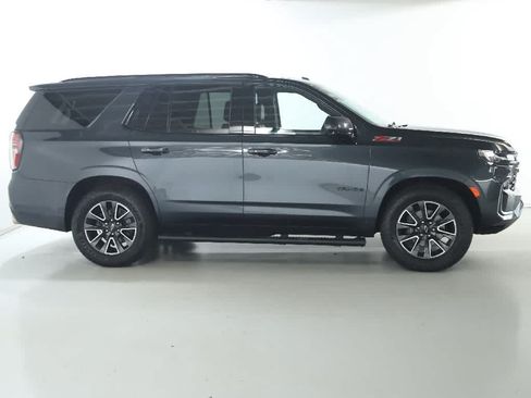 Used 2022 Chevrolet Tahoe Z71 w/ Z71 Off-Road Package AWD/4WD image 11