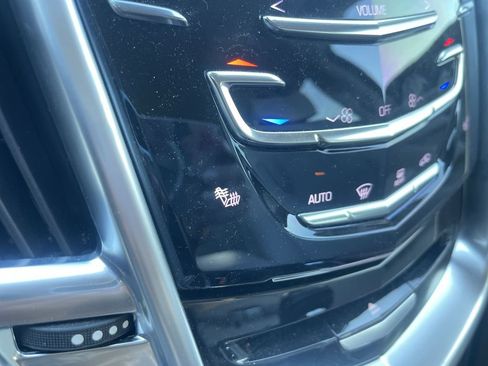 Used 2015 Cadillac SRX Luxury w/ Driver Awareness Package FWD image 22