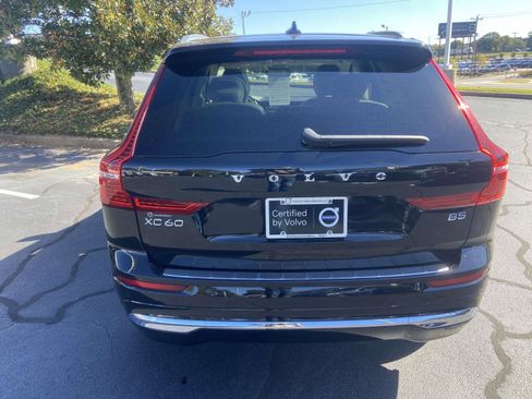 Certified 2023 Volvo XC60 B5 Ultimate w/ Protection Package Premier image 8