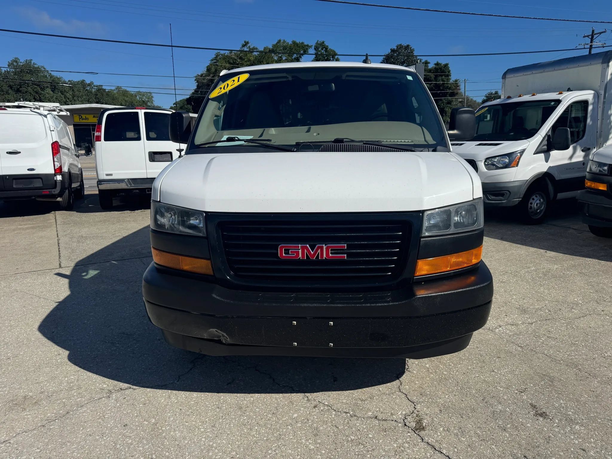 Used 2021 GMC Savana 2500 w/ Driver Convenience Package RWD image 3