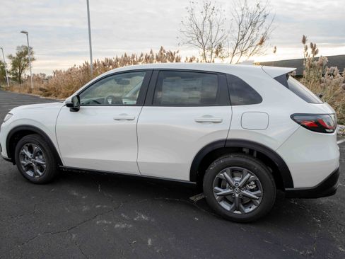 New 2026 Honda HR-V LX image 4