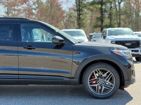New 2026 Ford Explorer ST AWD/4WD image 2