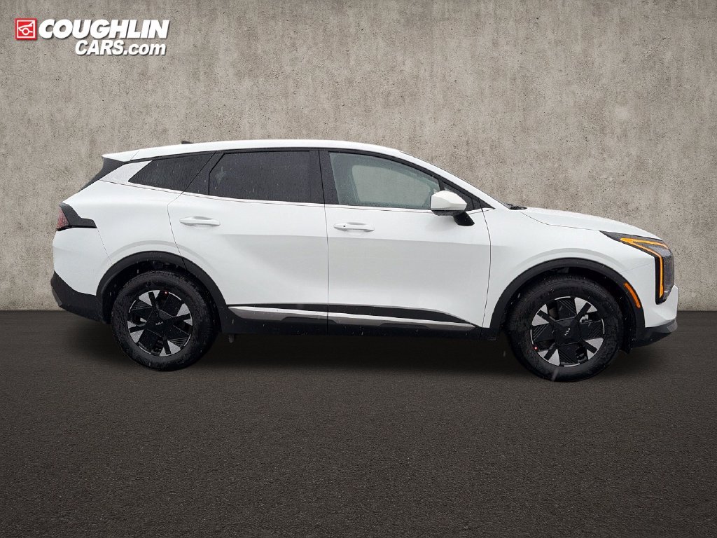 New 2027 Kia Sportage LX FWD image 9