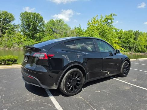 Used 2023 Tesla Model Y Long Range AWD/4WD image 7