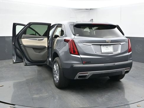 Used 2021 Cadillac XT5 Premium Luxury w/ LPO, Floor Liner Package AWD/4WD image 55