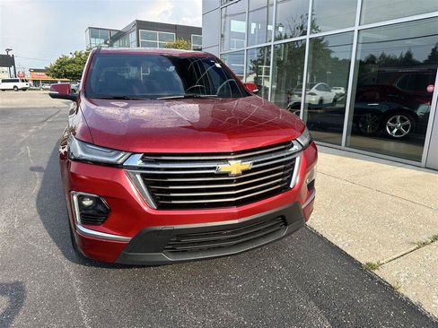 Used 2023 Chevrolet Traverse High Country FWD image 24