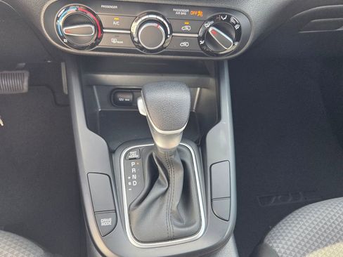 Used 2023 Kia Soul LX w/ LX Technology Package image 20