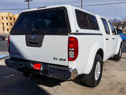 Used 2017 Nissan Frontier SV w/ SV Value Truck Package image 8