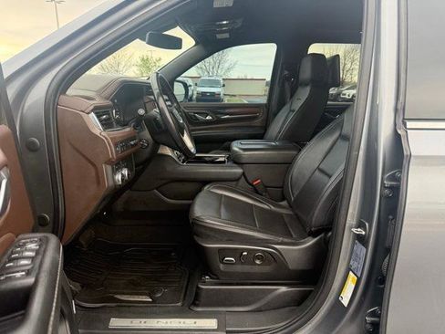 Used 2021 GMC Yukon XL Denali image 27