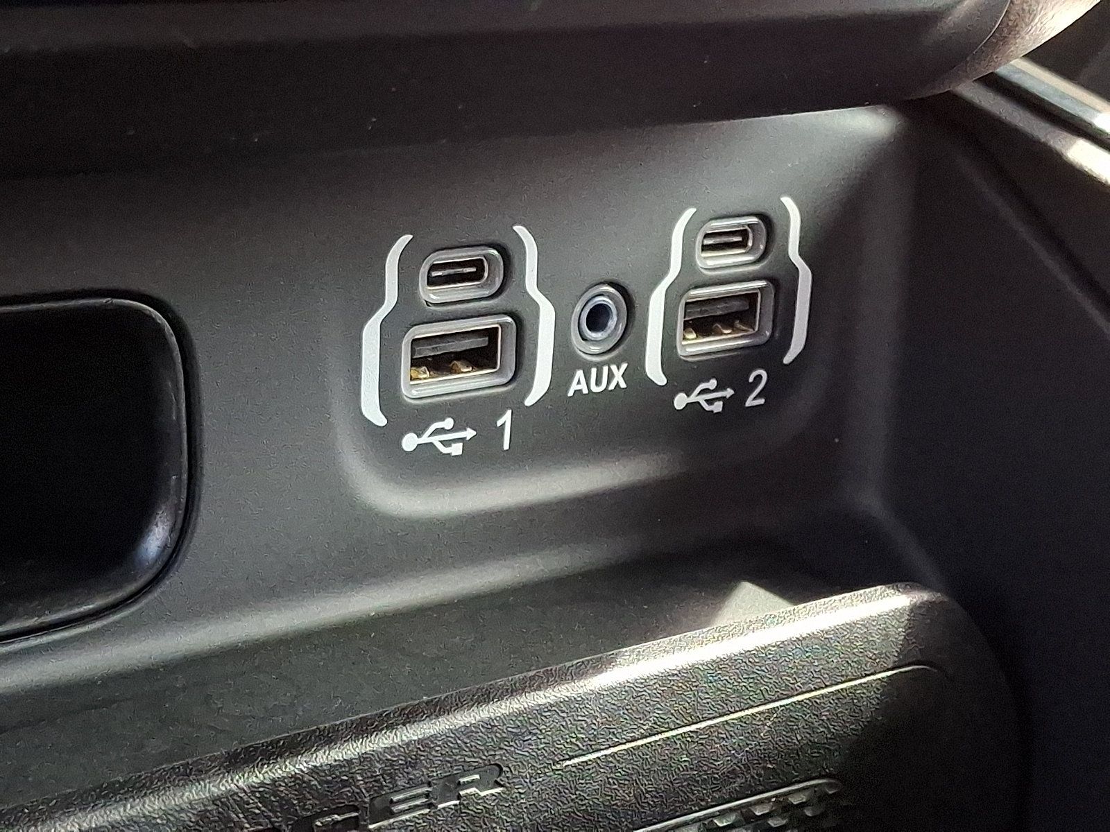 Used 2022 RAM 1500 Laramie AWD/4WD image 26