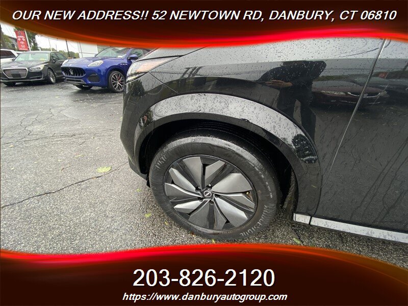 Used 2025 Nissan Ariya AWD image 5
