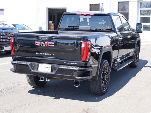 Certified 2024 GMC Sierra 2500 Denali w/ Denali Reserve Package image 11