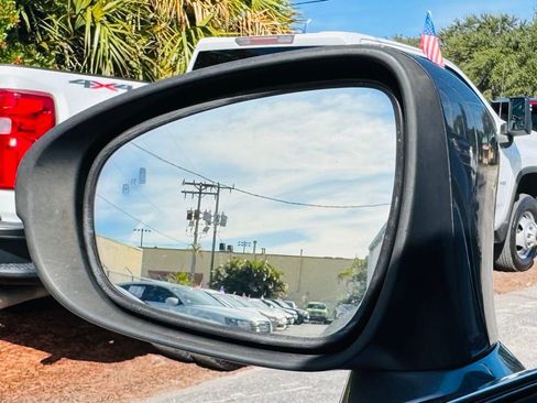 Used 2018 Lexus IS 300 image 18