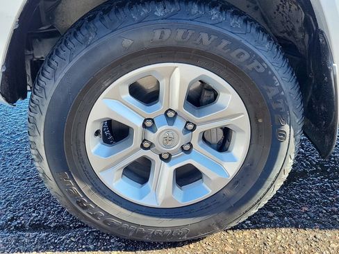 Used 2023 Toyota 4Runner SR5 image 17