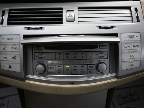 Used 2009 Toyota Avalon FWD image 18