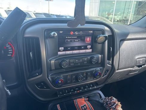 Used 2015 GMC Sierra 2500 Denali w/ Duramax Plus Package image 10