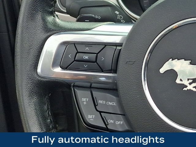 Used 2017 Ford Mustang Premium RWD image 7