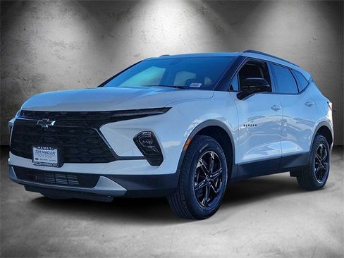 New 2026 Chevrolet Blazer LT w/ Midnight/Sport Edition image 5