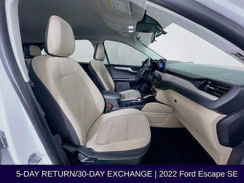 Used 2022 Ford Escape SE w/ Convenience Package image 32