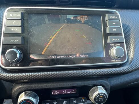 Used 2020 Nissan Kicks SV image 21