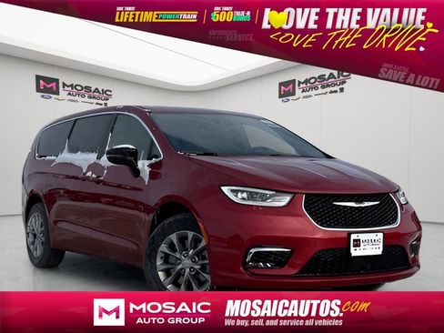 New 2026 Chrysler Pacifica Limited w/ Uconnect Theater Family Group AWD/4WD image 1