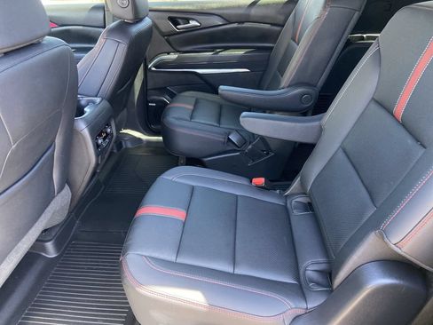 Used 2024 Chevrolet Traverse RS w/ LPO, Floor Liner Package FWD image 22