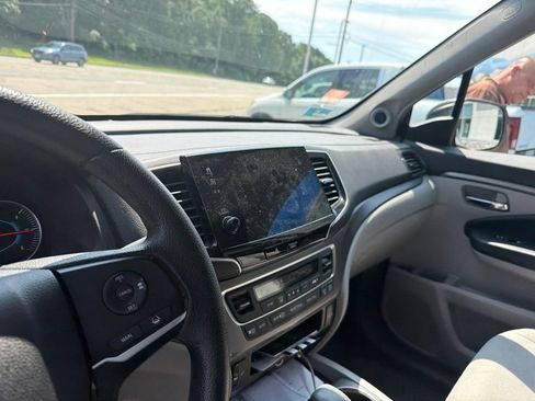 Used 2019 Honda Pilot EX image 8