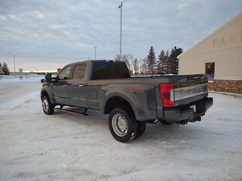 Used 2019 Ford F450 Platinum w/ Platinum Ultimate Package image 3