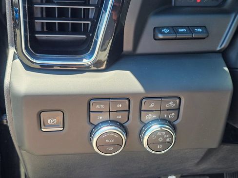 Used 2024 GMC Sierra 1500 Denali w/ Denali Reserve Package AWD/4WD image 26