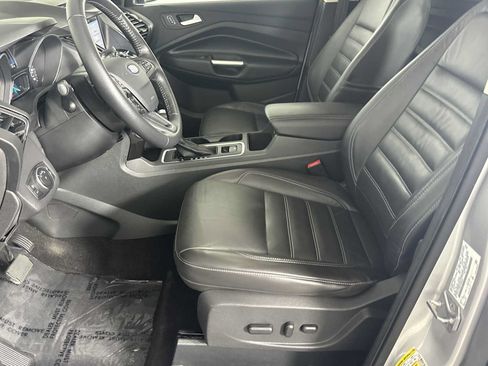 Used 2017 Ford Escape Titanium FWD image 8