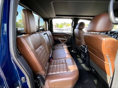 Used 2022 Nissan Titan Platinum Reserve w/ Moonroof Package AWD/4WD image 22