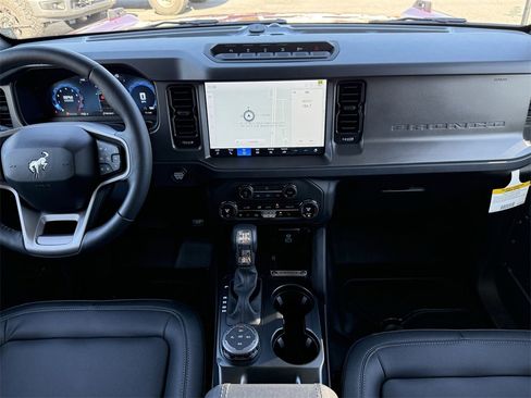 New 2025 Ford Bronco Badlands image 15
