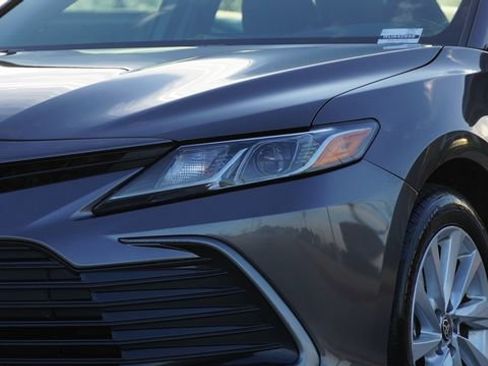 Used 2024 Toyota Camry LE FWD image 4