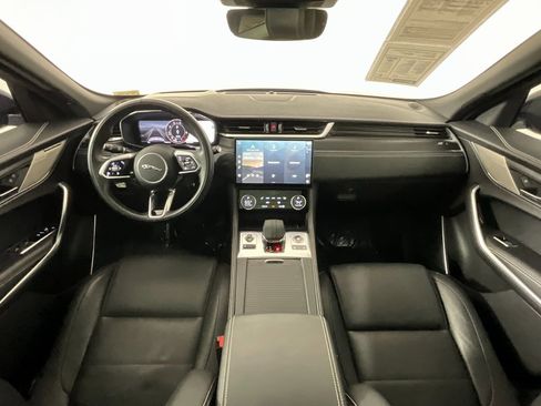 Used 2025 Jaguar F-PACE R-Dynamic S image 10