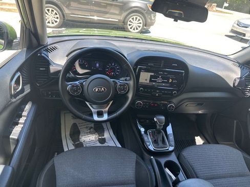 Used 2020 Kia Soul EX FWD image 32
