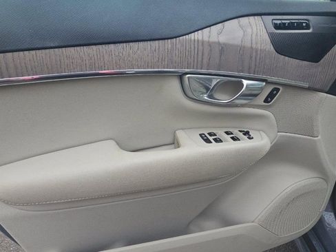 Used 2023 Volvo XC90 B6 Plus w/ Protection Package Premier image 6