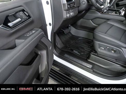 New 2026 GMC Yukon XL Denali w/ Sun & Power Step Package AWD/4WD image 8