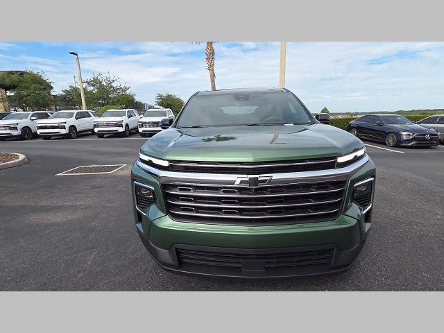 New 2027 Chevrolet Traverse LT w/ Sun and Wheel Package FWD image 25