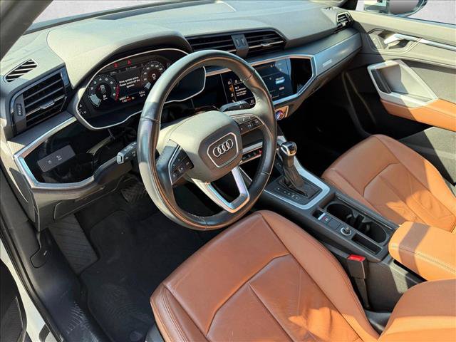 Used 2023 Audi Q3 2.0T Premium AWD/4WD image 3