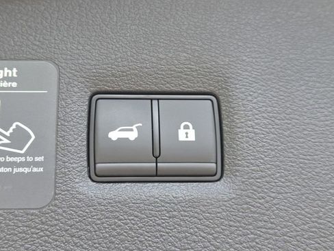 Certified 2025 INFINITI QX55 Luxe AWD/4WD image 21