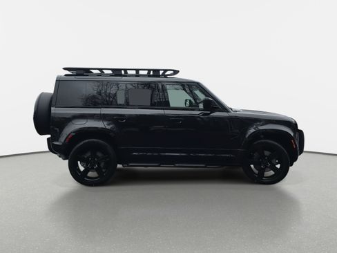 New 2026 Land Rover Defender 110 X-Dynamic SE image 4